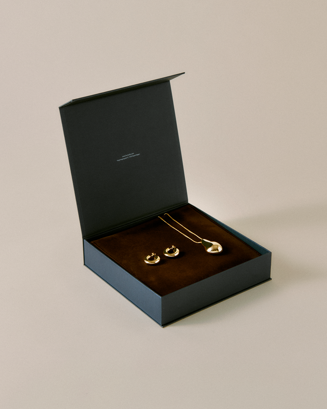Gift Set: The Timeless