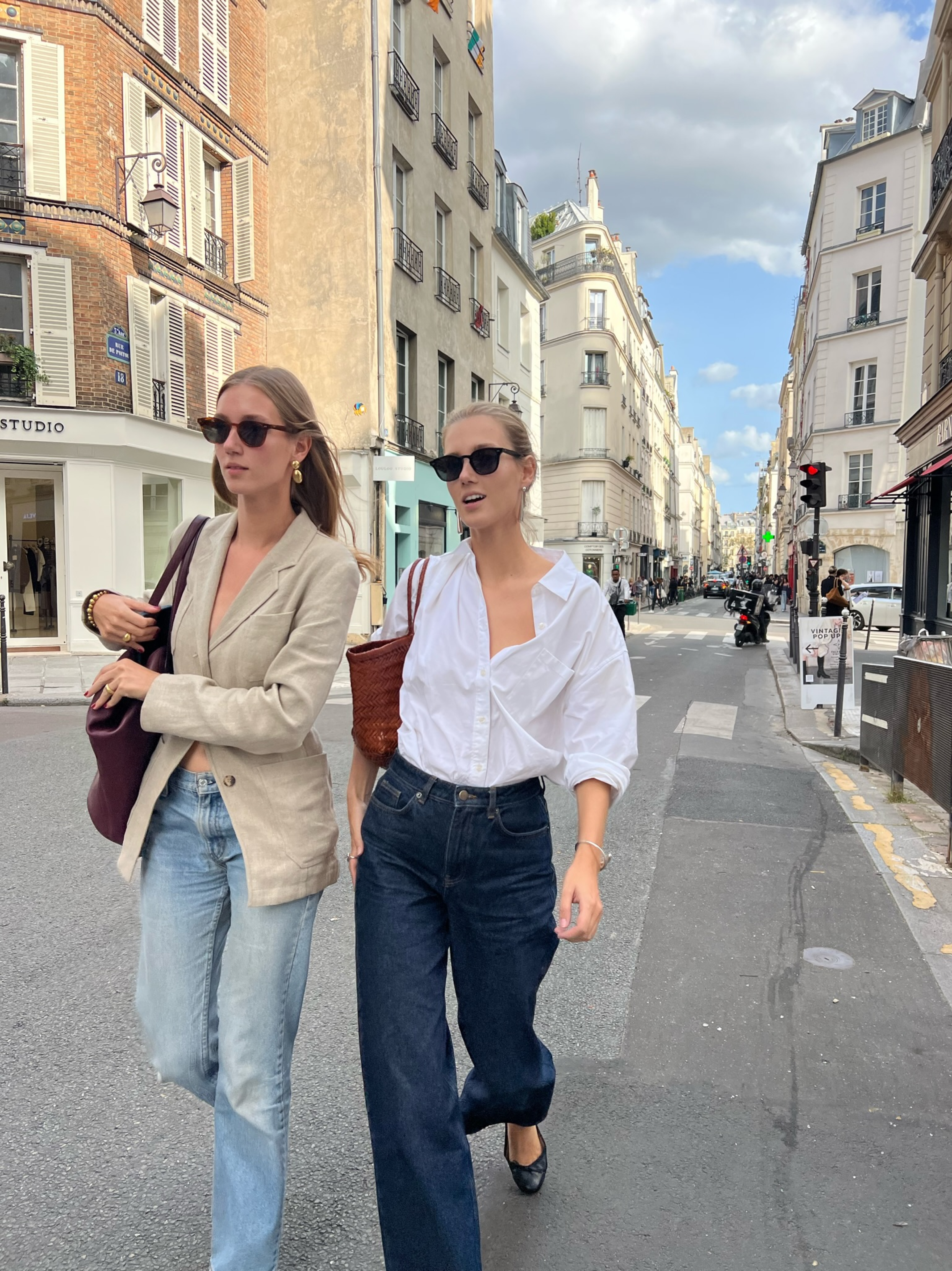 Walking in the streets of Paris - even though our first names sounds very French, we unfortunately don't speak a single word of French 